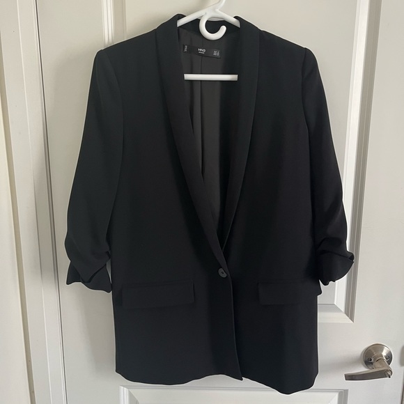 Women’s Blazer - Picture 3 of 3